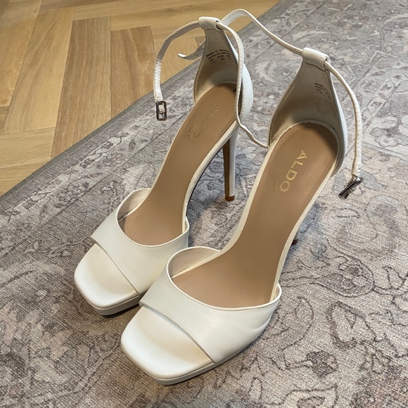 Aldo White Platform Heels - Picture 3 of 3